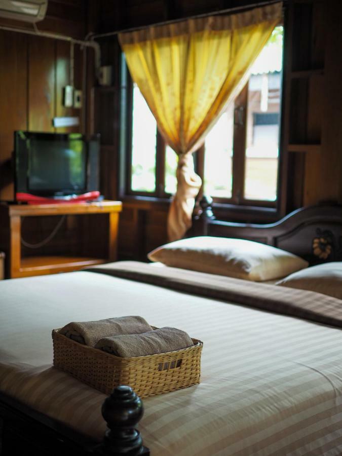 Baan Kong Homestay Аюттхая Экстерьер фото