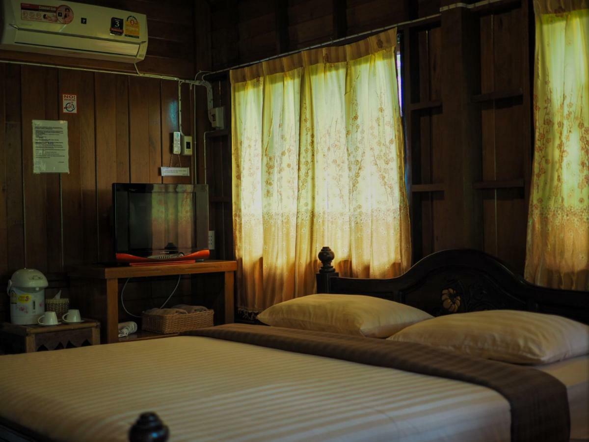 Baan Kong Homestay Аюттхая Экстерьер фото